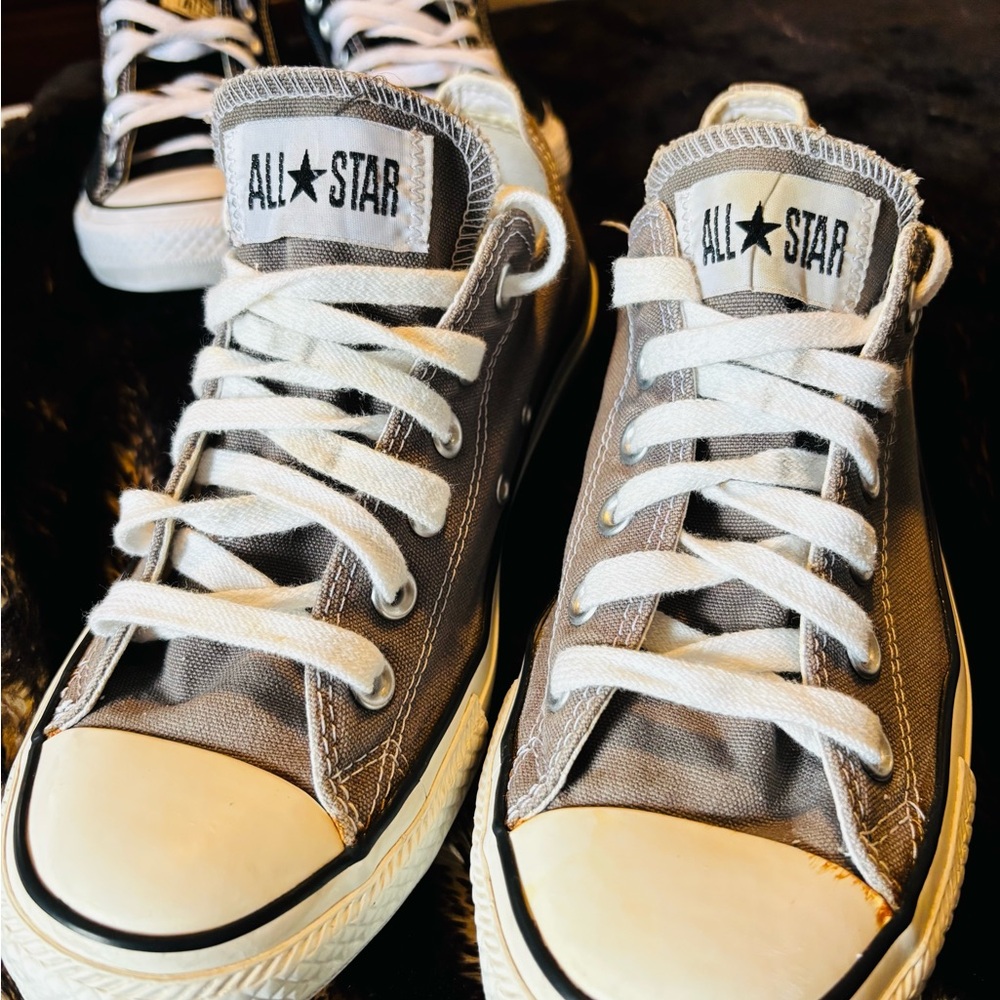 Women's Gray Converse Sneakers